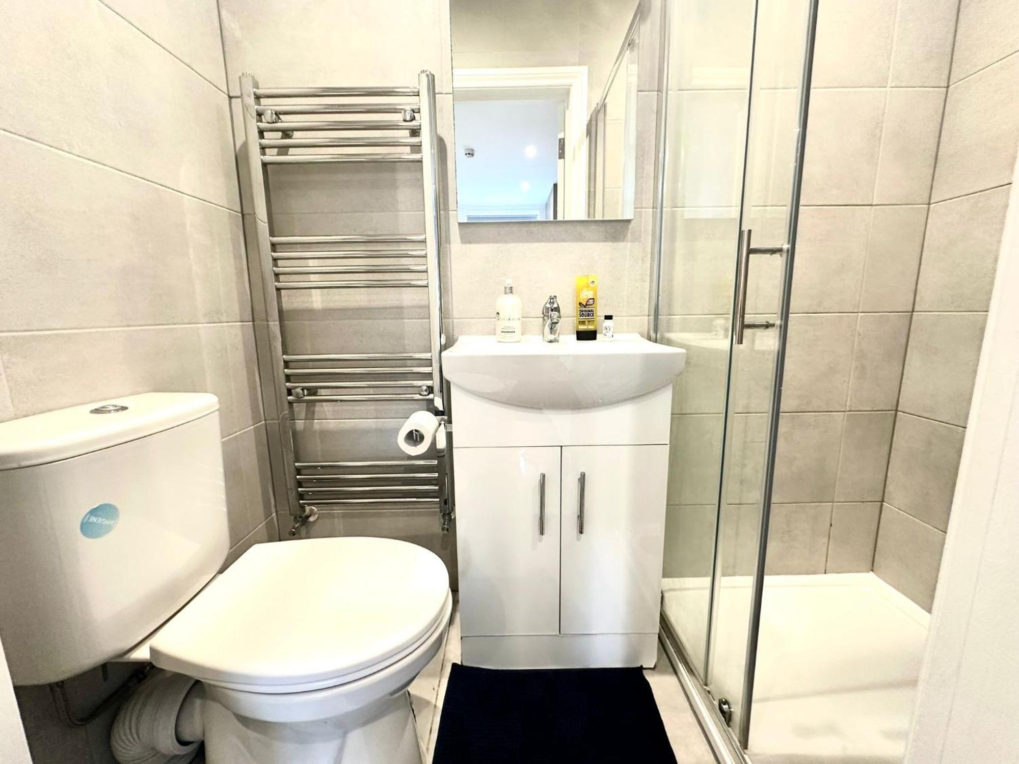 Bright Modern, Private Apartment,15 Mins To Central London Hendon Exterior foto